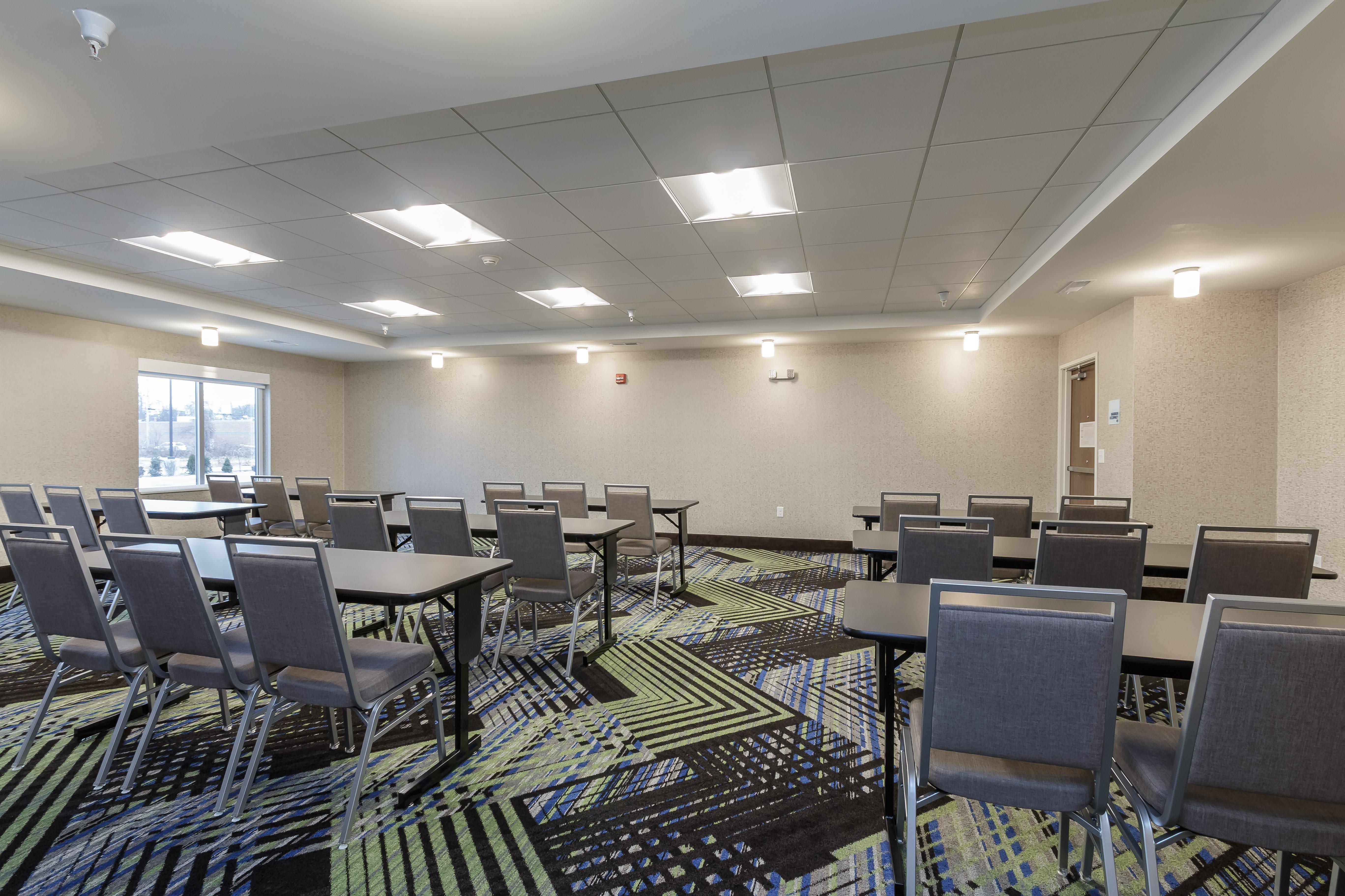 Holiday Inn Express & Suites- South Bend Casino By Ihg Exteriör bild